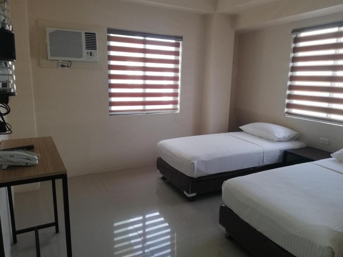 Eon Centennial Express Hotel Iloilo City Eksteriør billede